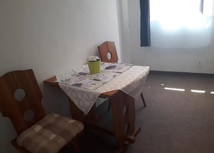 Appartamento Apartmány Karlštejn *